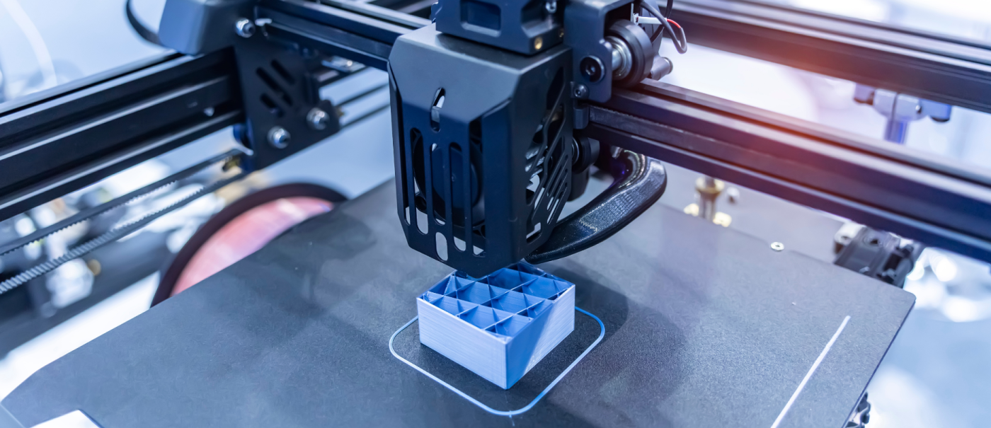 Laboratorio de Innovación y Fabricación Digital ( LIFAD)